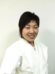仲元歩美　先生