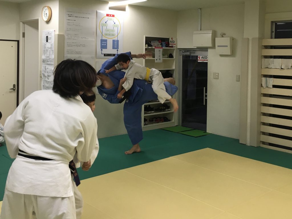 ロンドン五輪銅メダリスト西山将武士酒井千晶